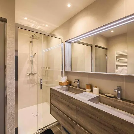 Villa 5* Cala Rossa 350m2/ 2 Piscines Chauffees Porto-Vecchio (Corsica)